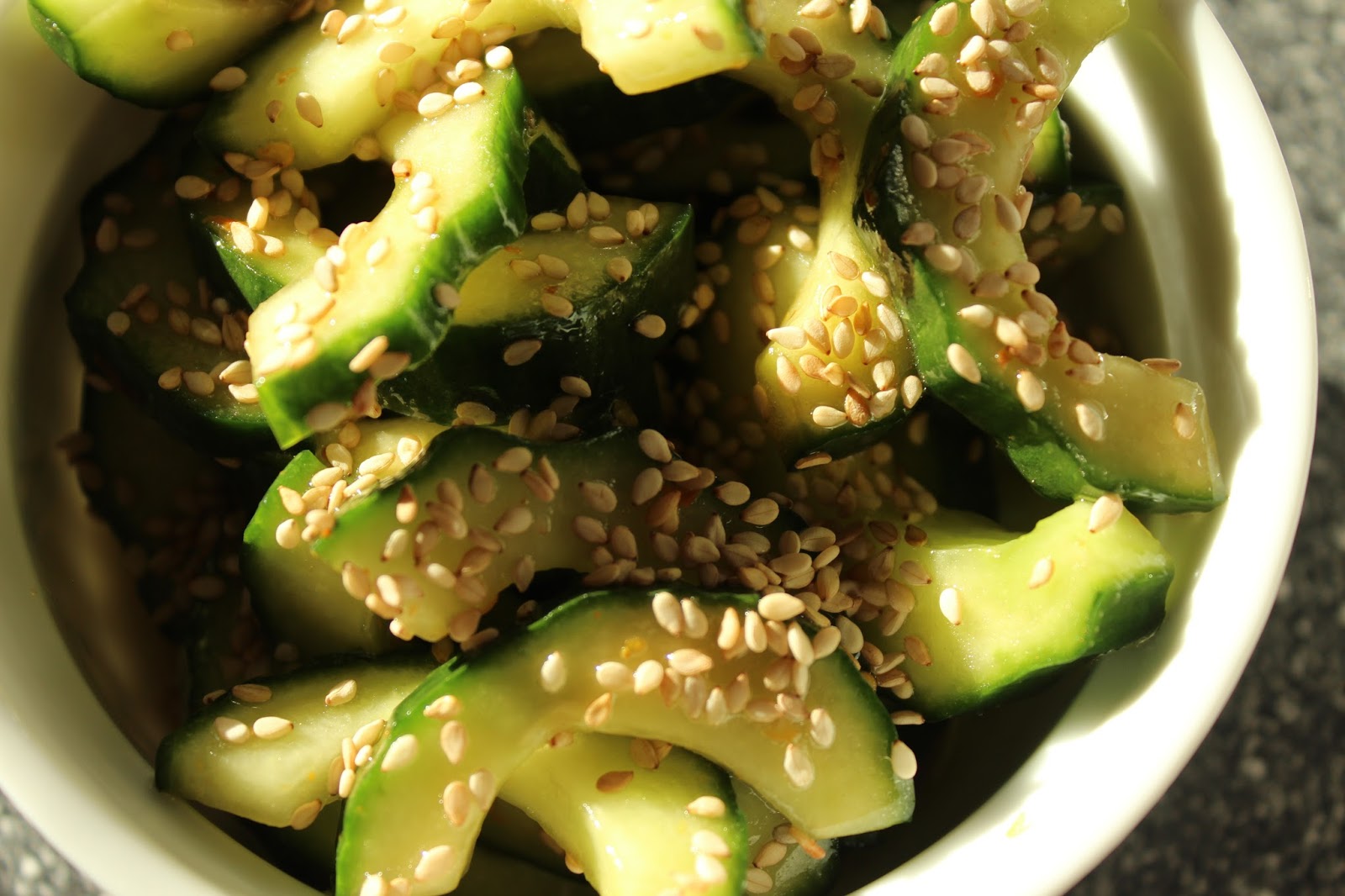 Süßes &amp; Salziges: Koreanischer Gurkensalat