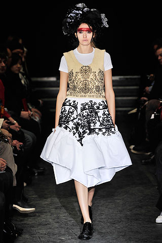 コレクション:2009 A/W tao COMME des GARCONS|コムデギャルソン店舗 ...