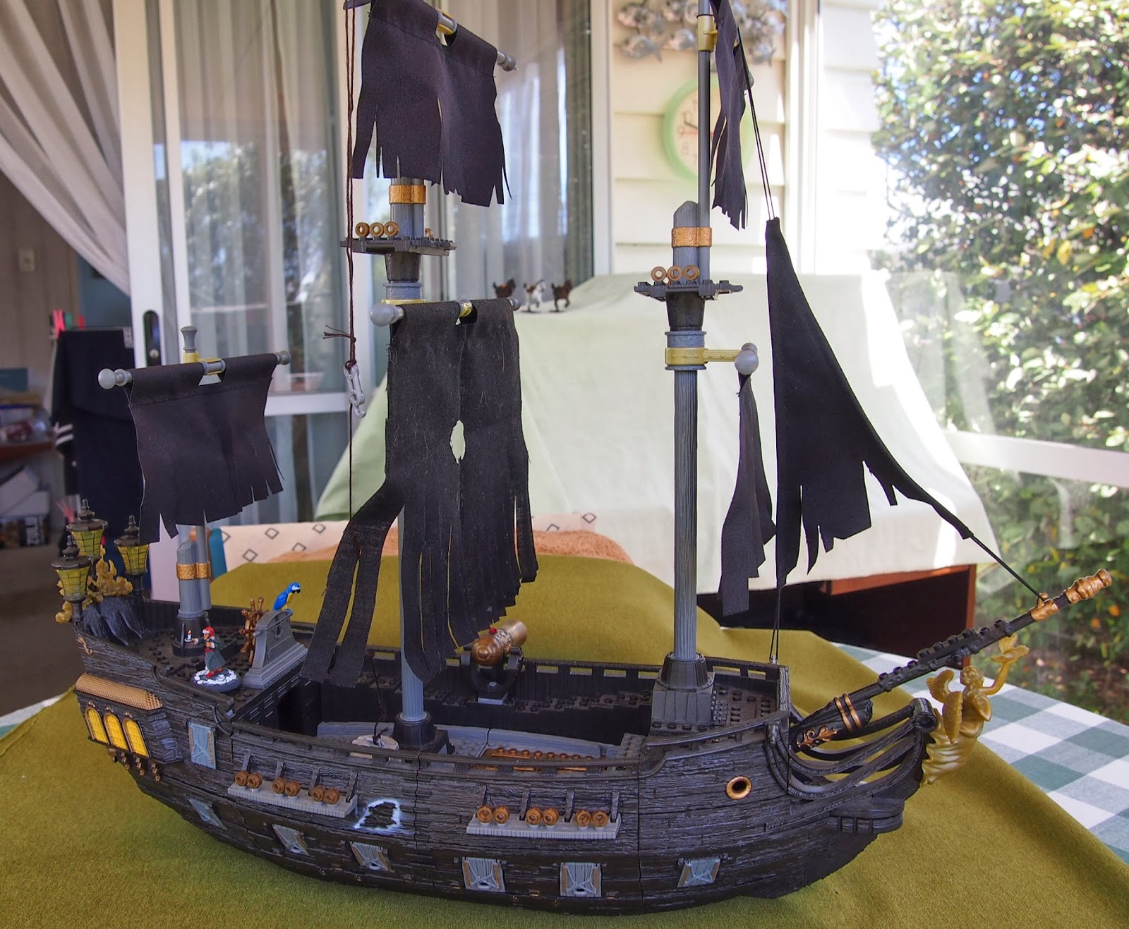 Lot Bateaux Pirates Caraïbes – Black Pearl – Mega Blocks – Électronique