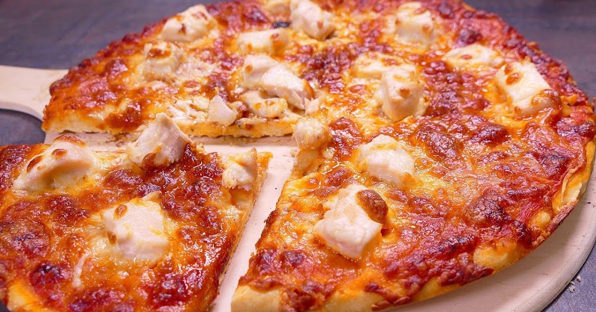 Leckere Rezepte: Hefeteig Pizza mit frischen Tomaten und Schafskäse