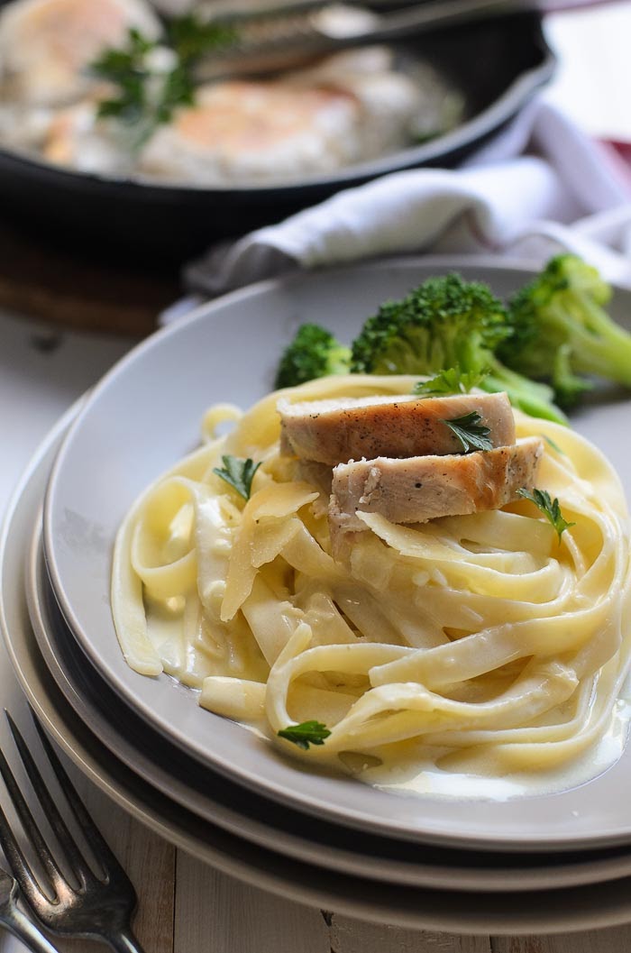 Creamy Fettuccine Alfredo Lisa's Lemony Kitchen
