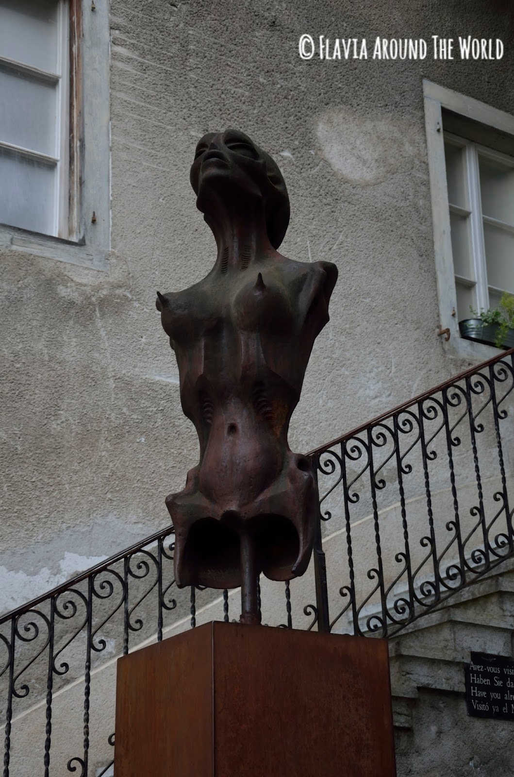 Escultura de Alien en Gruyeres Escultura de Alien en Gruyeres
