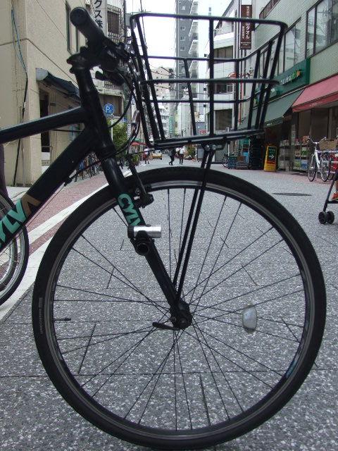 Avelo Bicycle Shop クロスバイク 前カゴ事情 トラスは大きめに