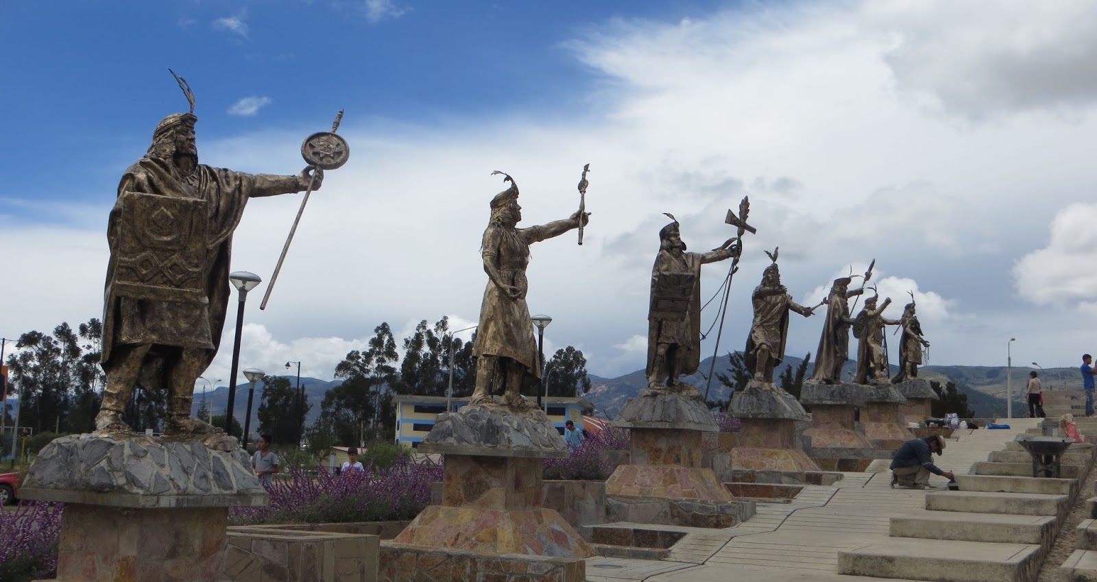 Fotos e Imágenes del Perú: Centro Turístico la Alameda de los Incas en