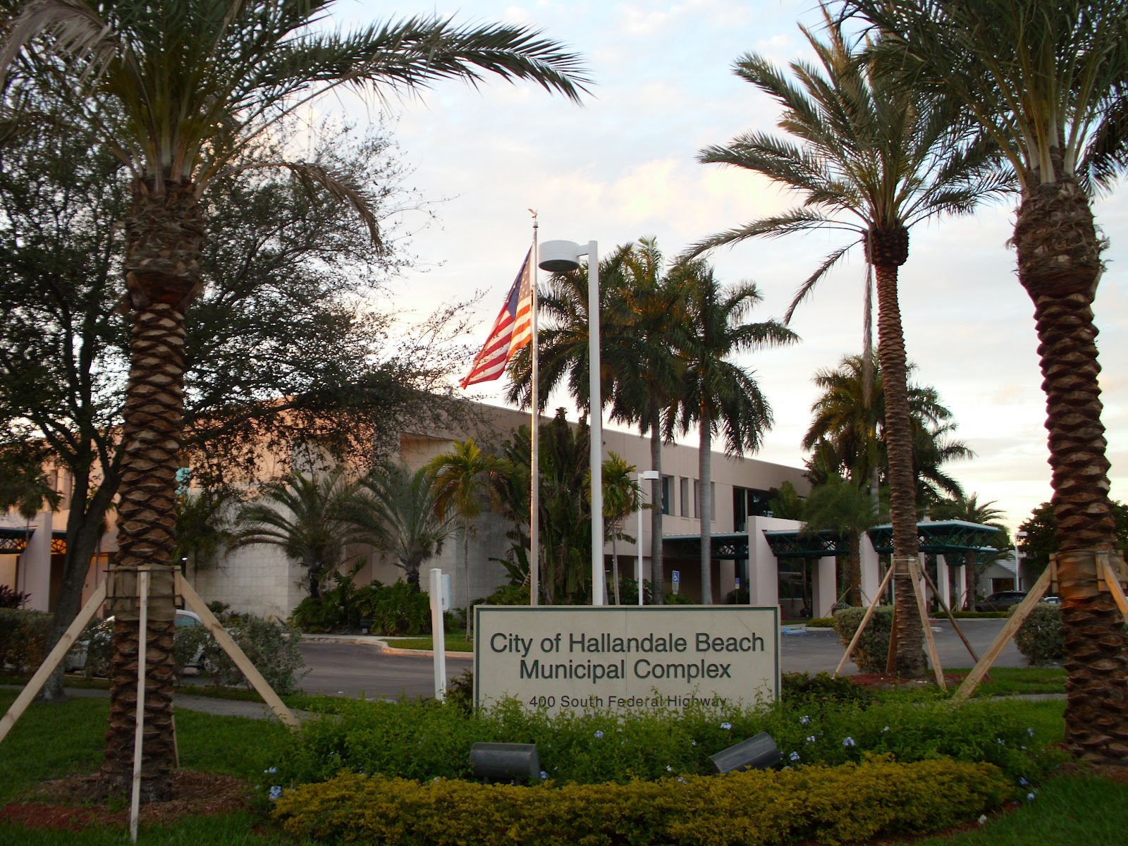 Hallandale Beach/Hollywood Blog Final shoes start to fall on Mayor Joy