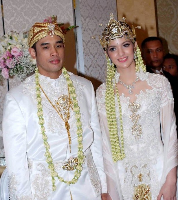 dan Penjahit Kebaya Tradisional Modern Kebaya Pengantin 