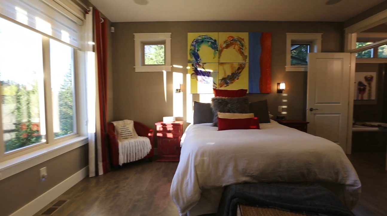 Luxury Home Interior Design Tour vs. 302 Dormie Point, Vernon, BC - Sotheby's International Realty Canada