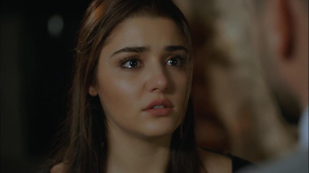 Czarna perła odcinek 43: Melek rani Halila nożem! Aziz porywa Gencera! [Streszczenie + Zdjęcia]