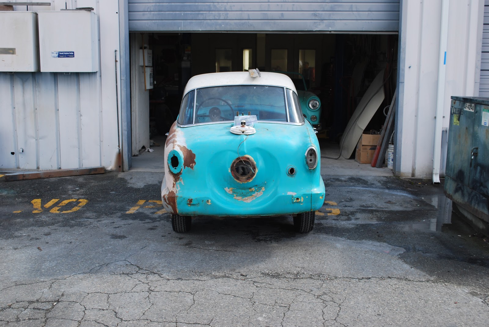 Fenders and Fins, Inc. 1954 Nash Metropolitan