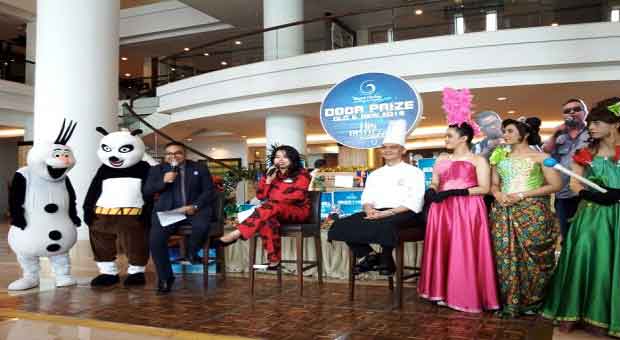 Liburan Tahun Baru 2018 di Grand Clarion Hotel & Convention Makassar Hiburan Malam Tahun Baru 2018 di Makassar