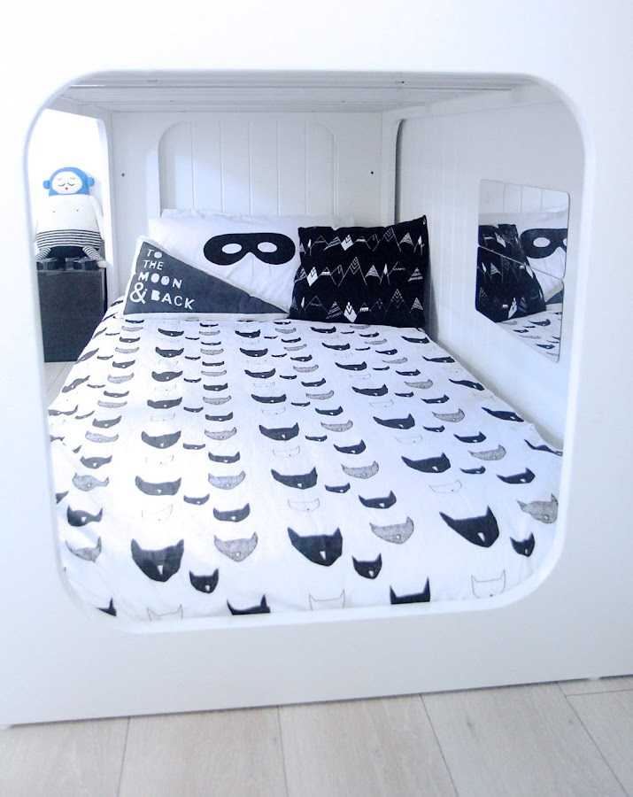 Un dormitorio infantil monocromático