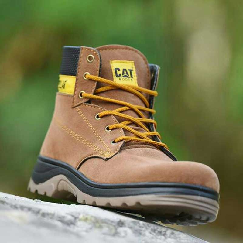 Sepatu Cats Model Boot Coklat Muda [SCB002]