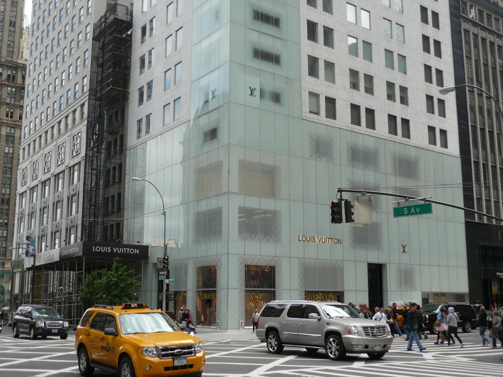 Louis Vuitton shop, Fifth Avenue and East 57th Street, Louis Vuitton  building, 5th Avenue, Midtown, Stock Photo, Picture And Rights Managed  Image. Pic. XN3-1474187