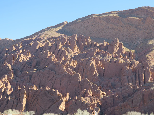Formaciones geológicas denominadas dedos de mono