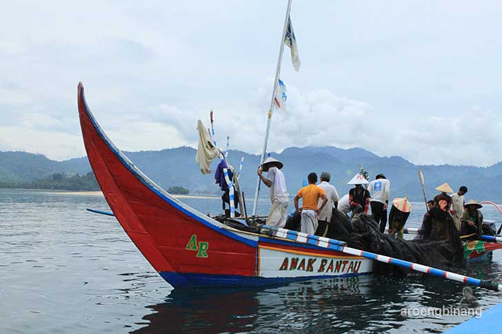 pantai carolina padang