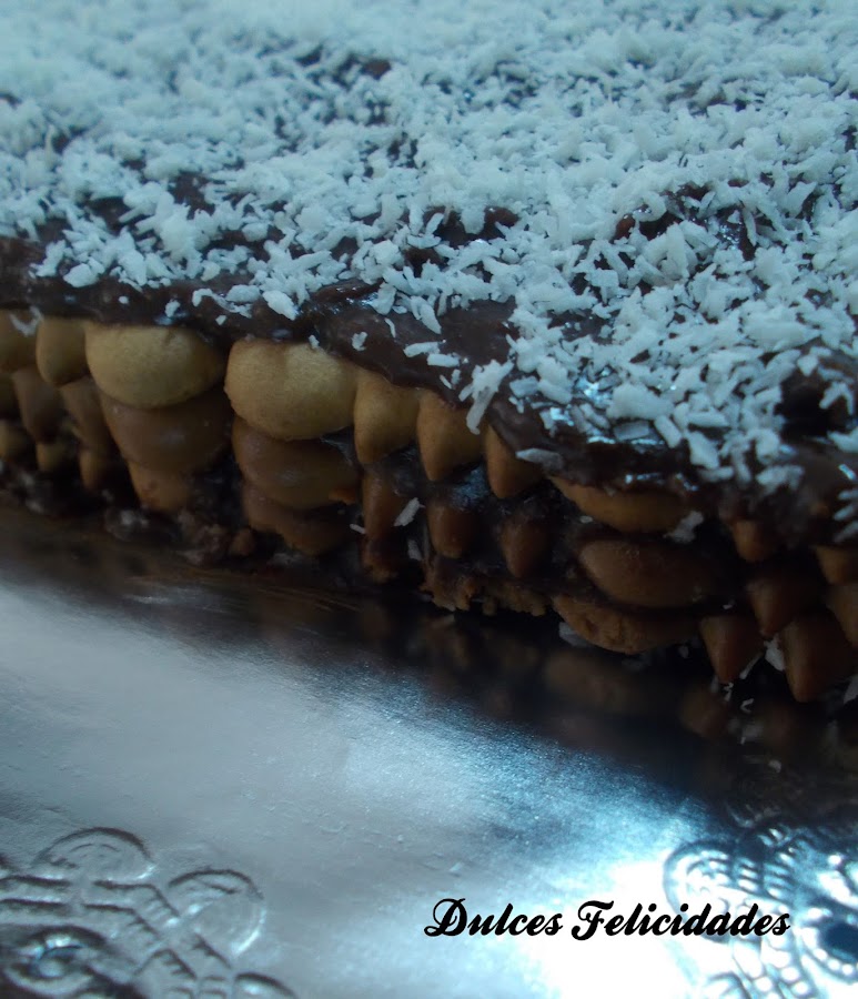 Tarta de galletas y chocolate