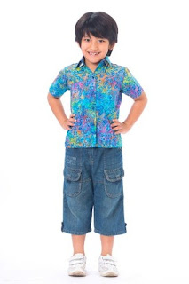 Model baju batik anak laki-laki menarik Model baju batik anak laki-laki menarik