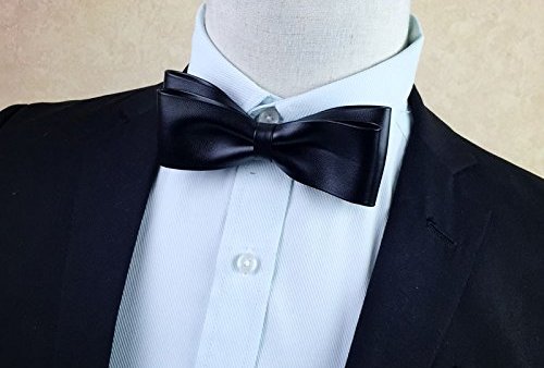Different Types of Collars for Dresses coat or blouse that fastens around or frames the neck Different Types of Collars for Dresses