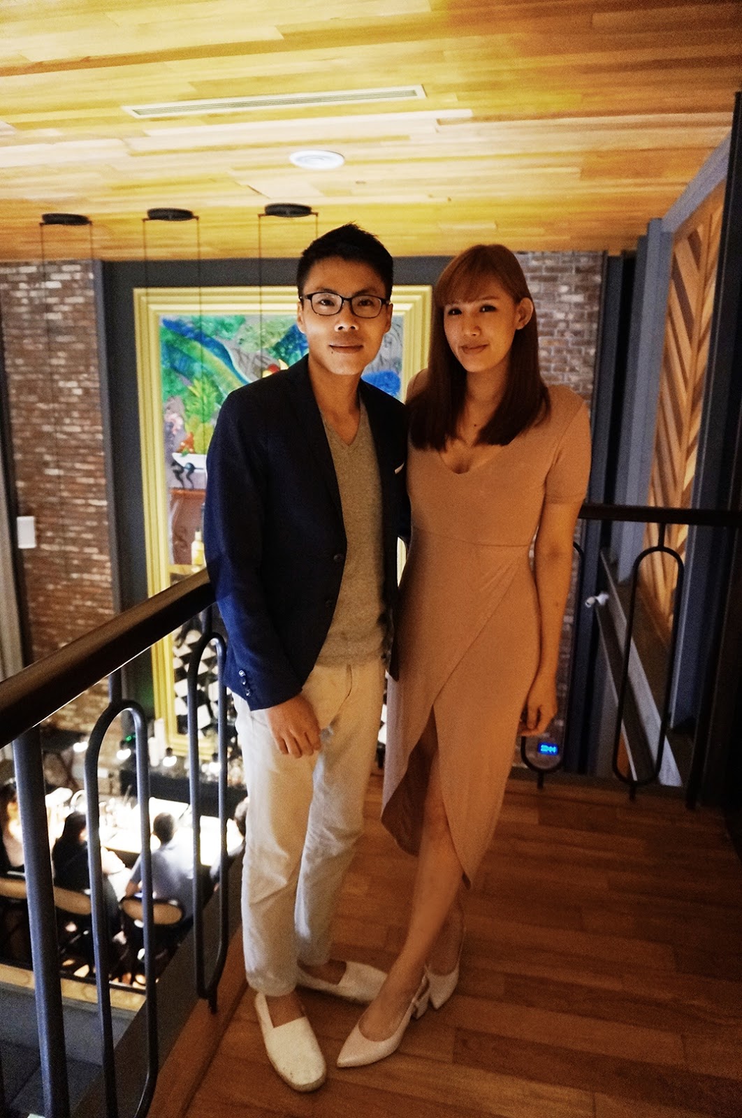 Guy masturbates in front of women Asian babe chew mr