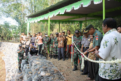 SEBULAN DIPINGGIR KALI MUNGKUNG INI YANG DILAKUKAN KODIM SRAGEN