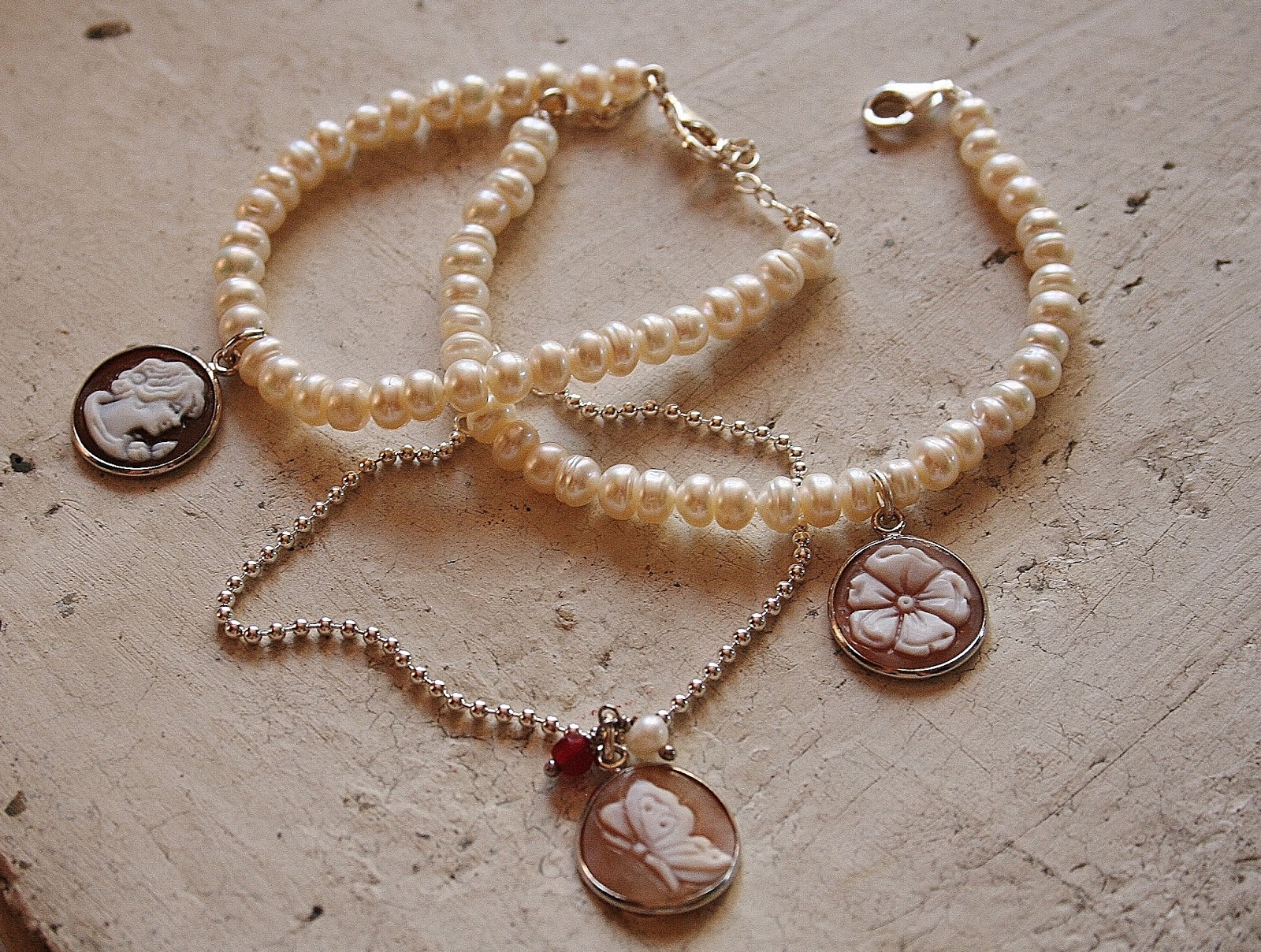 Le Gioie Di Mel (MelaniaGoriniJewelry): Bracciali con cammei...perle di