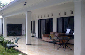 http://ruangrumahkita.blogspot.com/2013/07/desain-teras-rumah-minimalis-gambar.html
