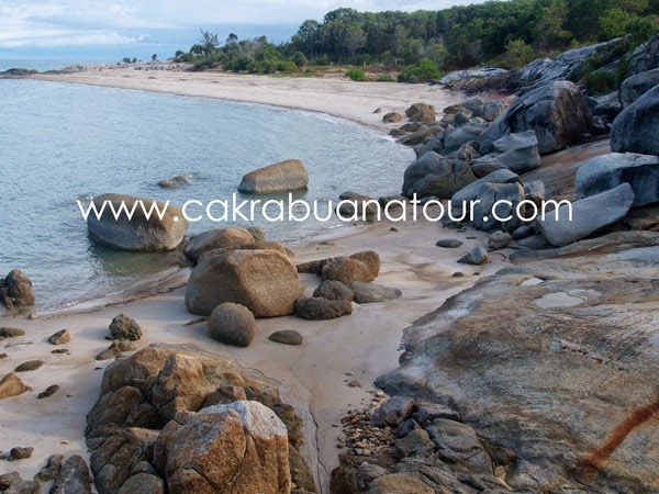 Pagoda Vihara Puri Tri Agung Pantai Tikus sungailiat bangka belitung tour Pagoda Vihara Puri Tri Agung Pantai Tikus sungailiat bangka belitung tour