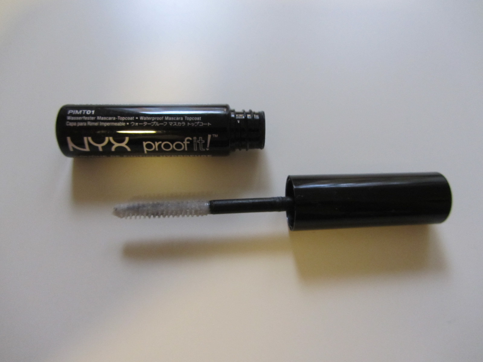 Kosmetiikan suurkuluttaja Testissä NYX Proof It Waterproof Mascara Top Coat