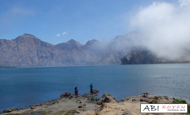 Tempat Wisata Di Nusa Tenggara Barat Paling Eksotis Gunung Rinjani Tempat%2BWisata%2BDi%2BNusa%2BTenggara%2BBarat%2BPaling%2BEksotis%2BGunung%2BRinjani 24 Tempat Wisata Di Nusa Tenggara Barat Paling Eksotis Dan Wajib Dikunjungi