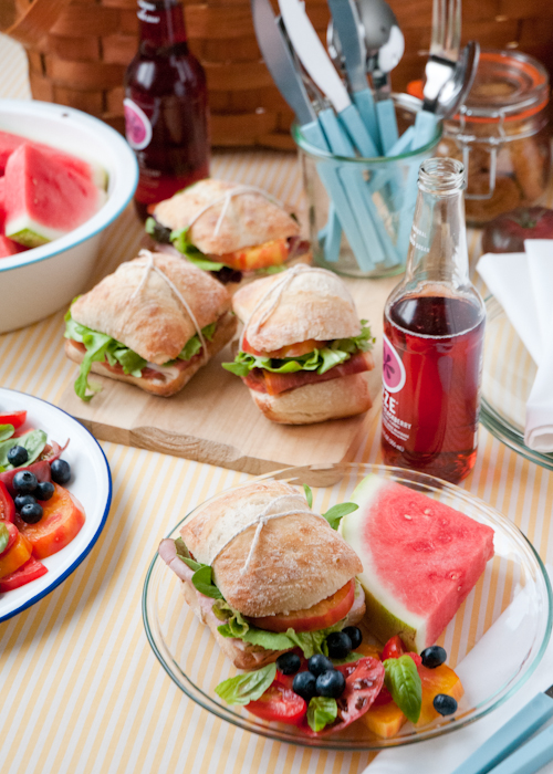 It's Written on the Wall Secrets for the Perfect PicnicYummy Food and