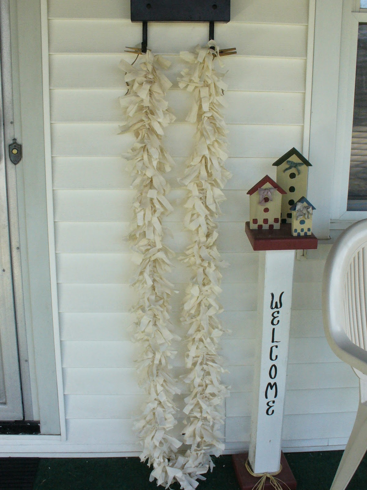 Ashlawnfarms Rag Quilt Creations How to make a rag swag garland free