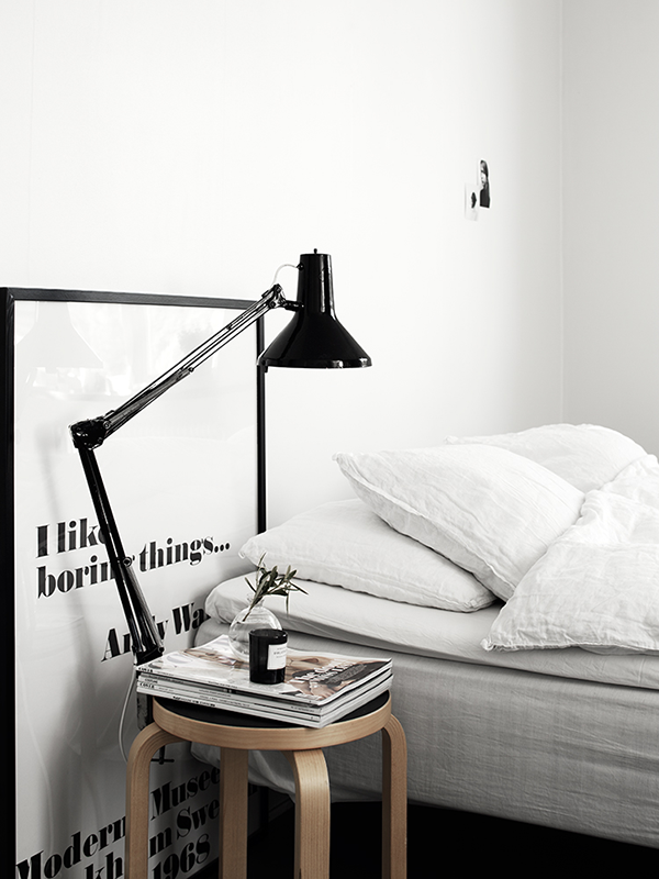 lámina en negro para la habitación