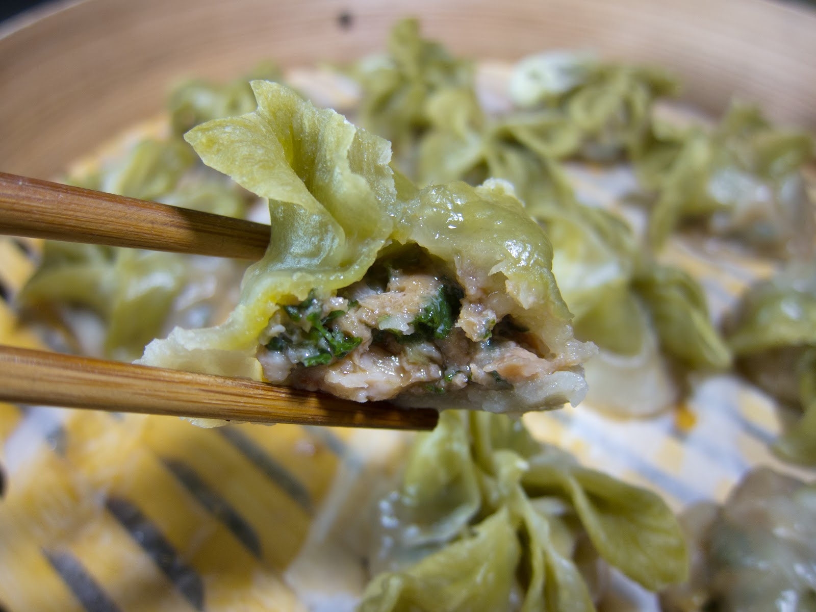 Foodmanna Pork, shrimp and spinach dumplings 饺子