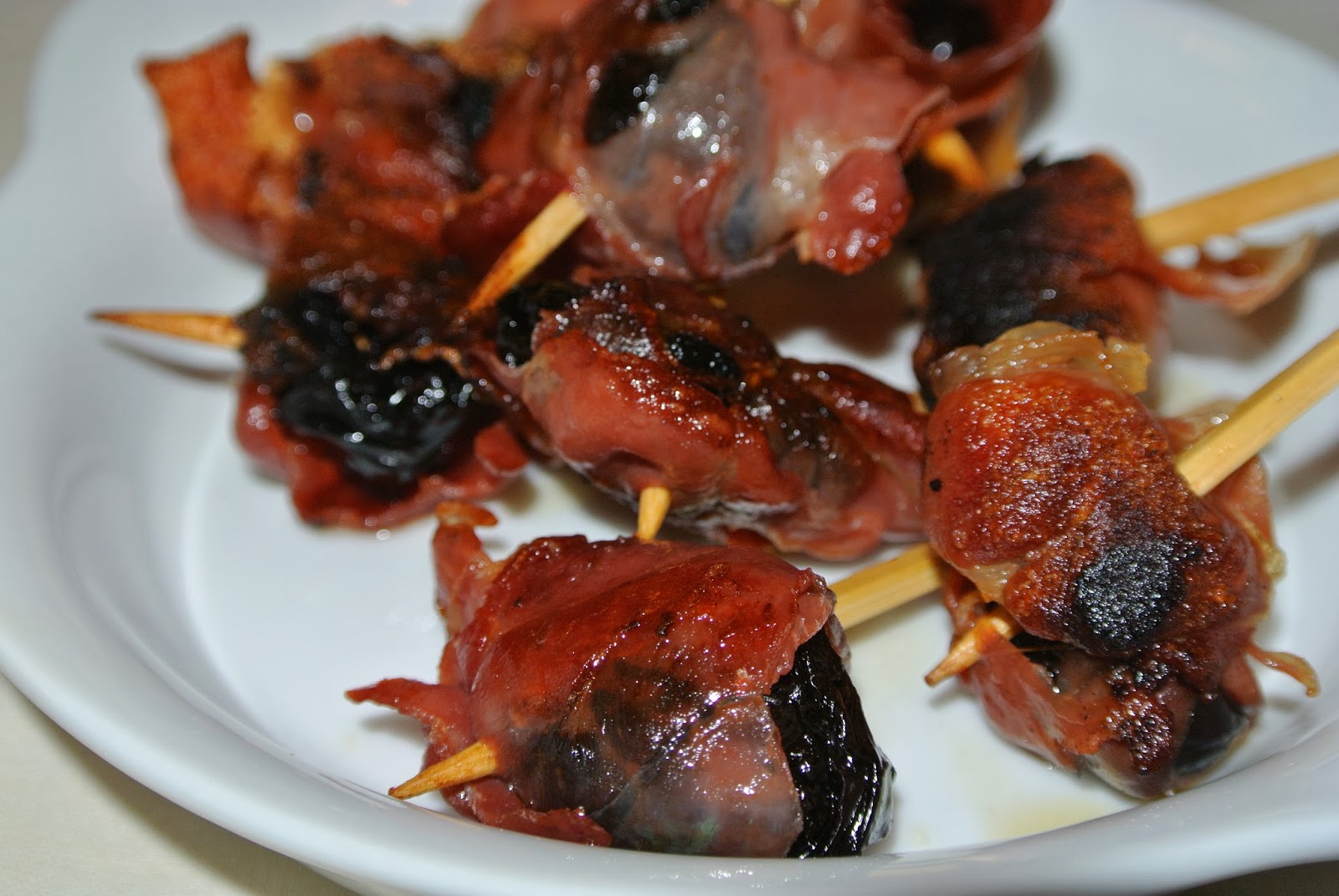 Groni&amp;#39;s Kitchen: Pflaumen im Serranomantel