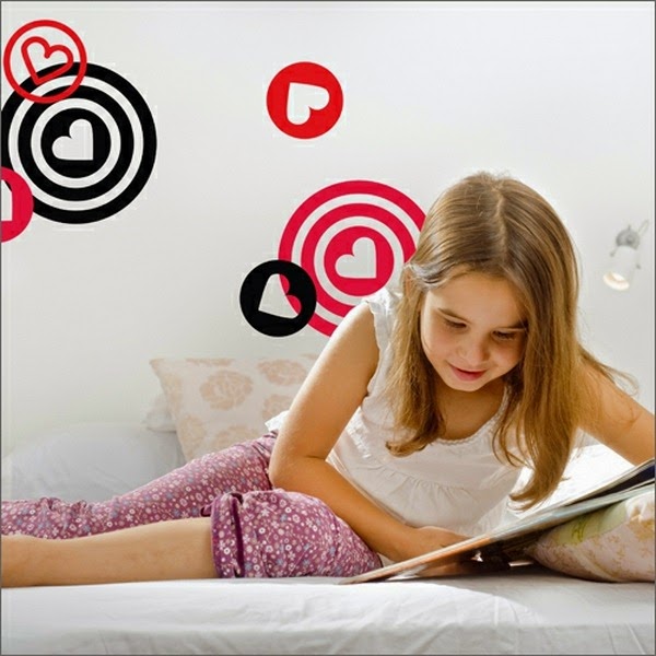 Beautiful wall stickers ideas for a cute girl nursery