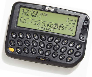 ponsel perangkat blackberry pertama