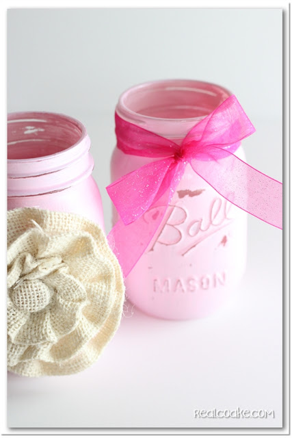 Cute and simple #MasonJar #craft to make a pencil holder. #GiftIdeas #RealCoake