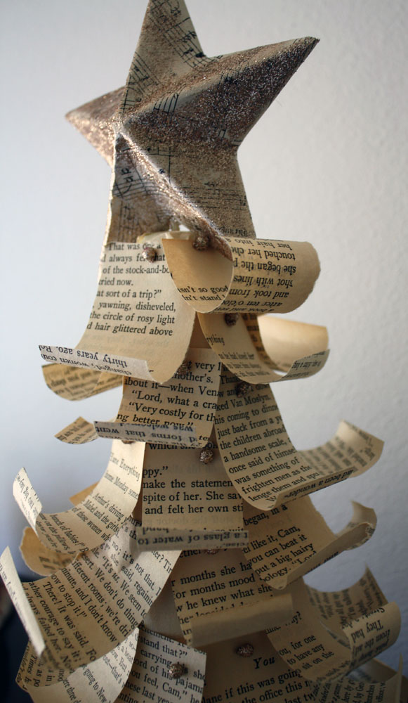 CraftyHope Easy Rolled Paper Christmas Tree