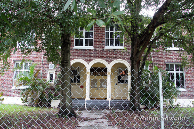 A Year (Or More) Of Photos Abandoned School, St. Pete