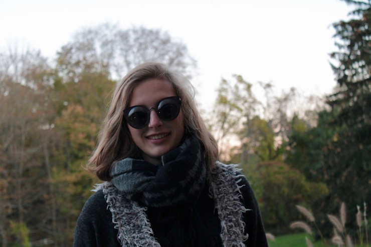 Fall ootd: Free People faux fur vest, 3/4 sleeve sweater, black jeans and vintage sunglasses