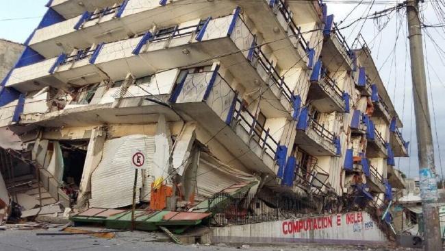 Mexico CITY Earthquake by Flygossip.com