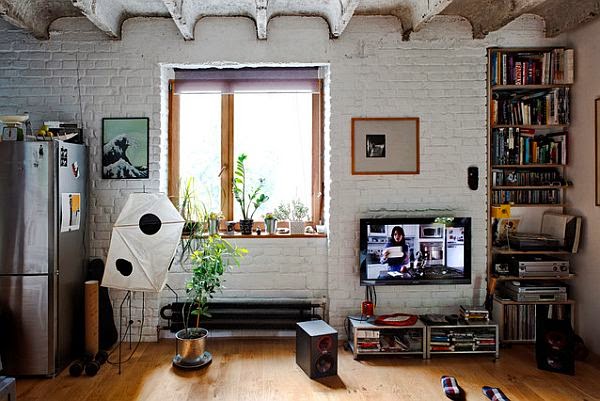 Small apartment decorated in white