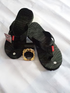 sandal Free Out