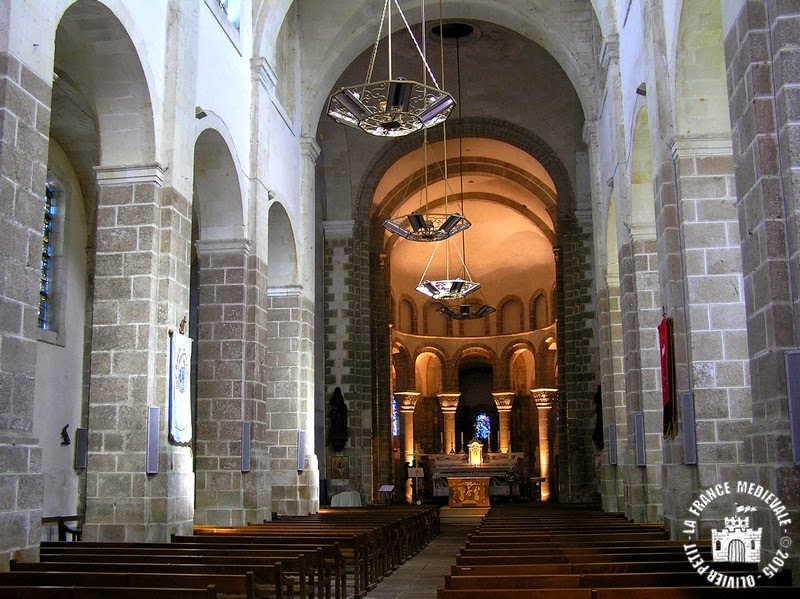 LA FRANCE MEDIEVALE SAINTGILDASDERHUYS (56) Abbatiale SaintGildas (Intérieur)