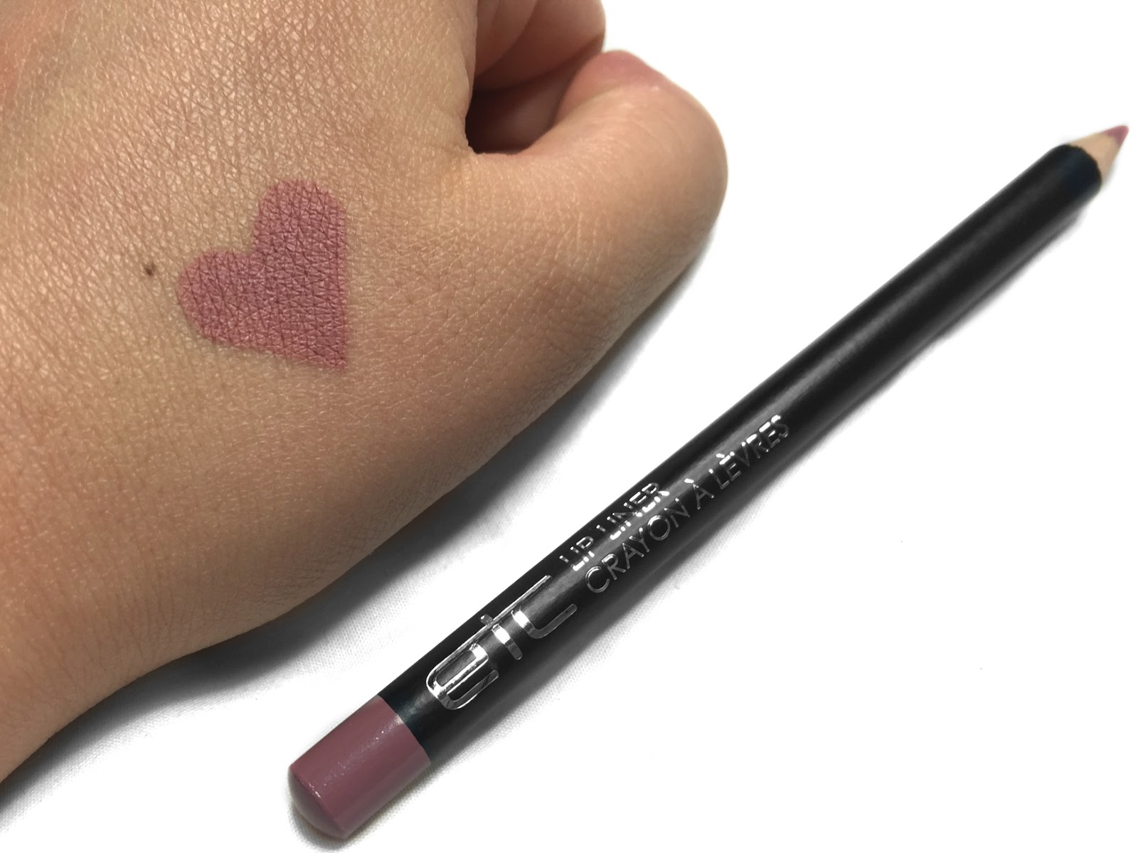 REVIEW Lust Have It Beauty Subscription Box (November 2016)* taken