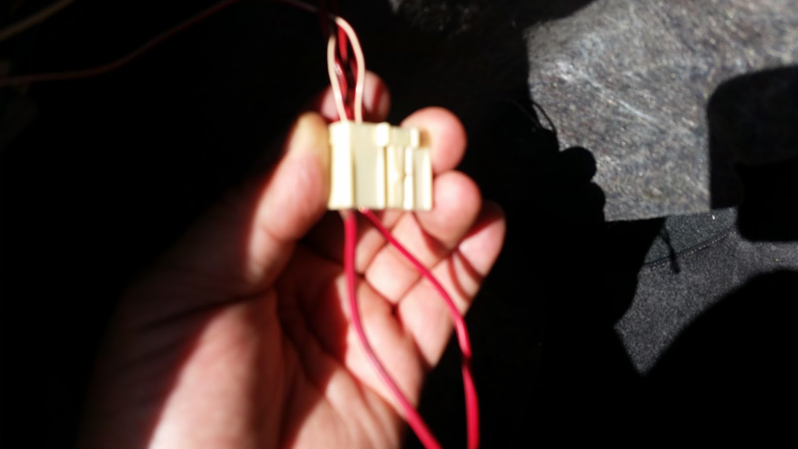 Corolla DIY DIY Troubleshooting Trunk Light not Working 2005 Corolla