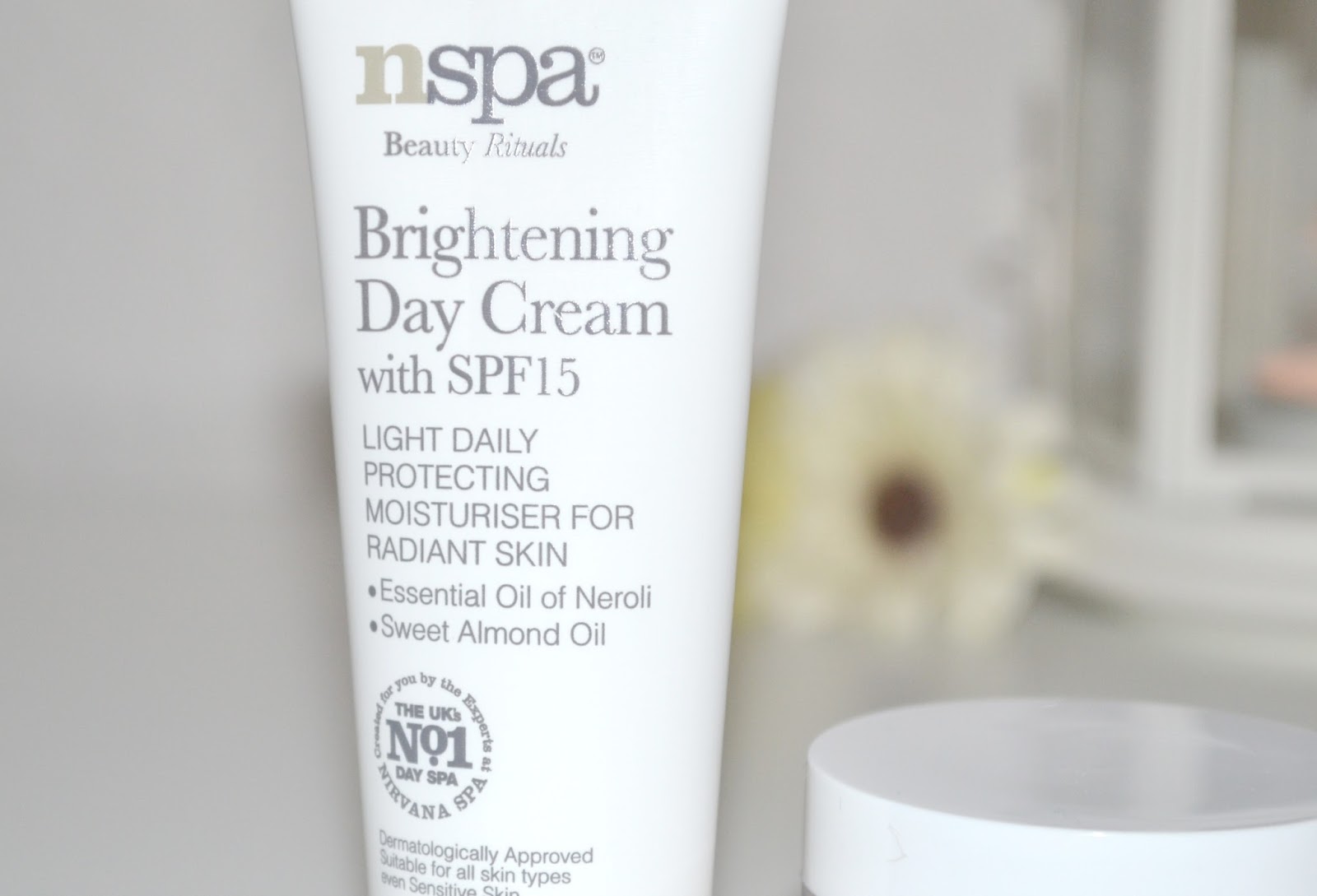 Nspa 'Spa Treatment in a Box' Beautiful Solutions
