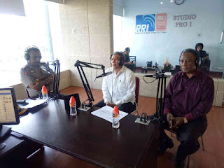 Tangkal Isu SARA Jelang Pemilu, Humas Polda Maluku Gelar Dialog di RRI Ambon Tangkal Isu SARA Jelang Pemilu, Humas Polda Maluku Gelar Dialog di RRI Ambon
