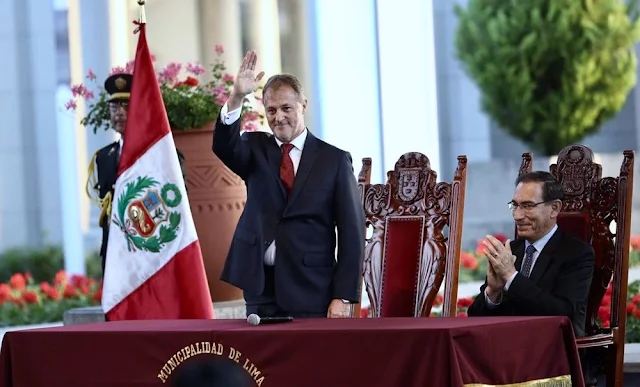 El alcalde electo de la capital, Jorge Muñoz Wells, juró este miércoles como nuevo burgomaestre de la Municipalidad de Lima para el periodo 2019-2022.