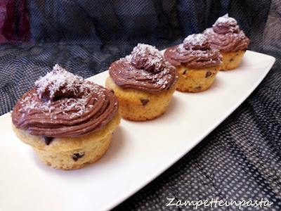 Muffin con cocco e cioccolato (senza burro)